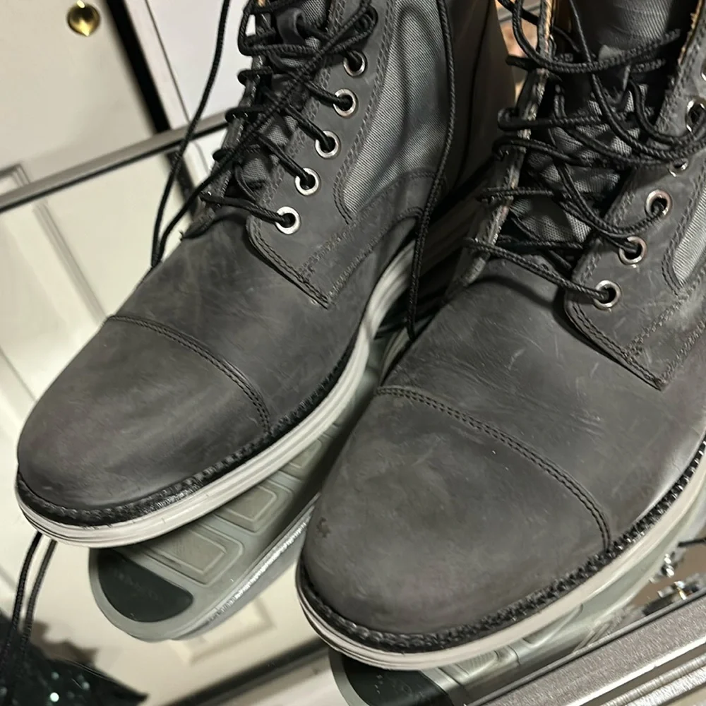 Cole Haan Lunargrand Boots Men’s 10 M Cap Toe Gray Lace Up Casual Waterproof‎